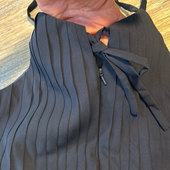 NWT Asymmetrical Chiffon Jr Bridesmaid Navy Dress Halter Spaghetti Straps Size 8 - Picture 7 of 16